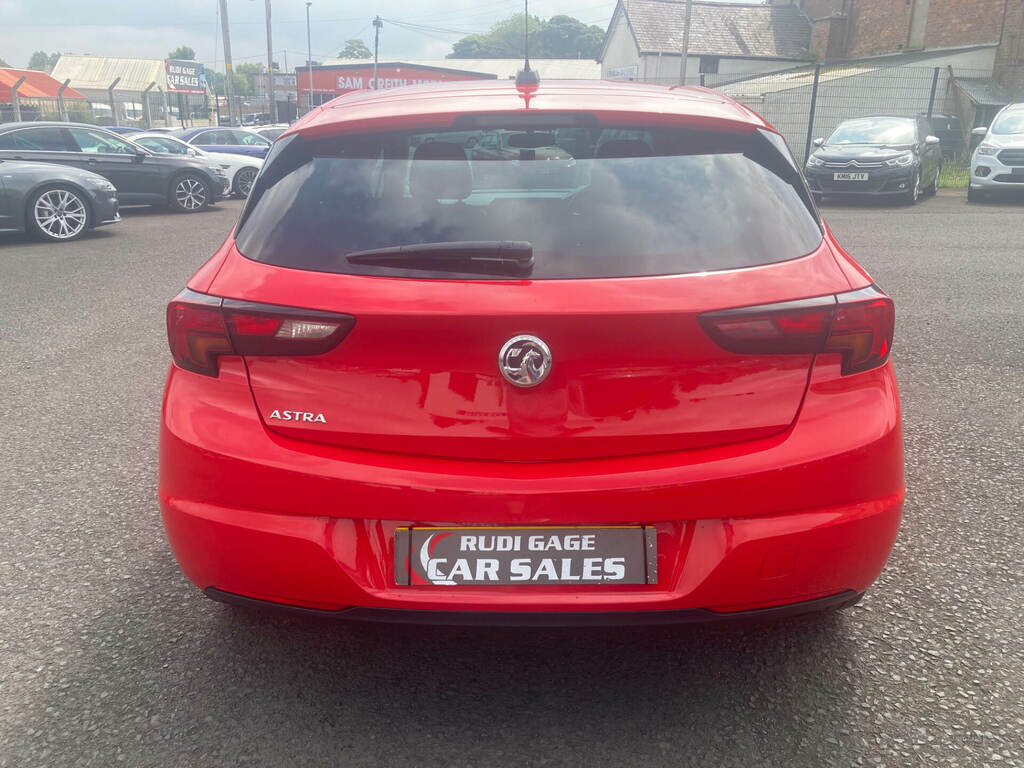 Vauxhall Astra 1.5 Turbo D 105 Business Edition Nav BN70HMY Red #6