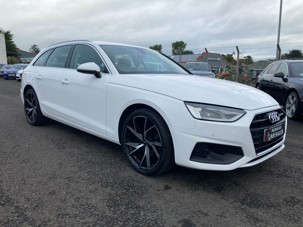 Audi A4 35 Tdi Technik S Tronic White