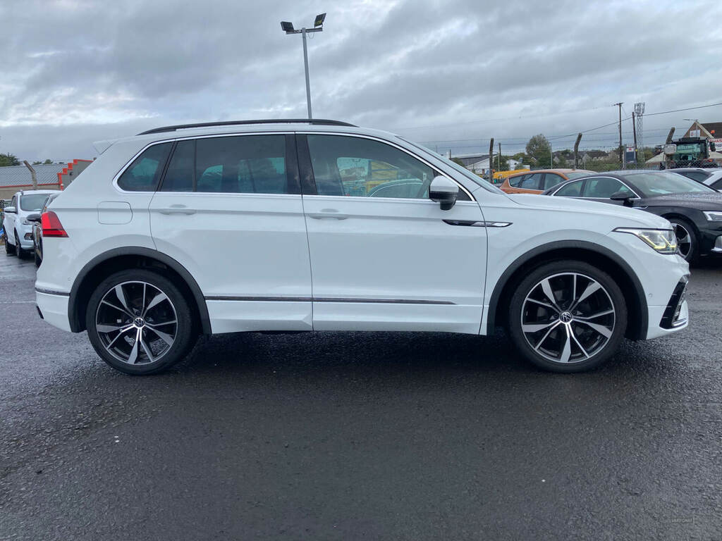 Volkswagen Tiguan 2.0 Tdi R-line Dsg VN21FKU White #2