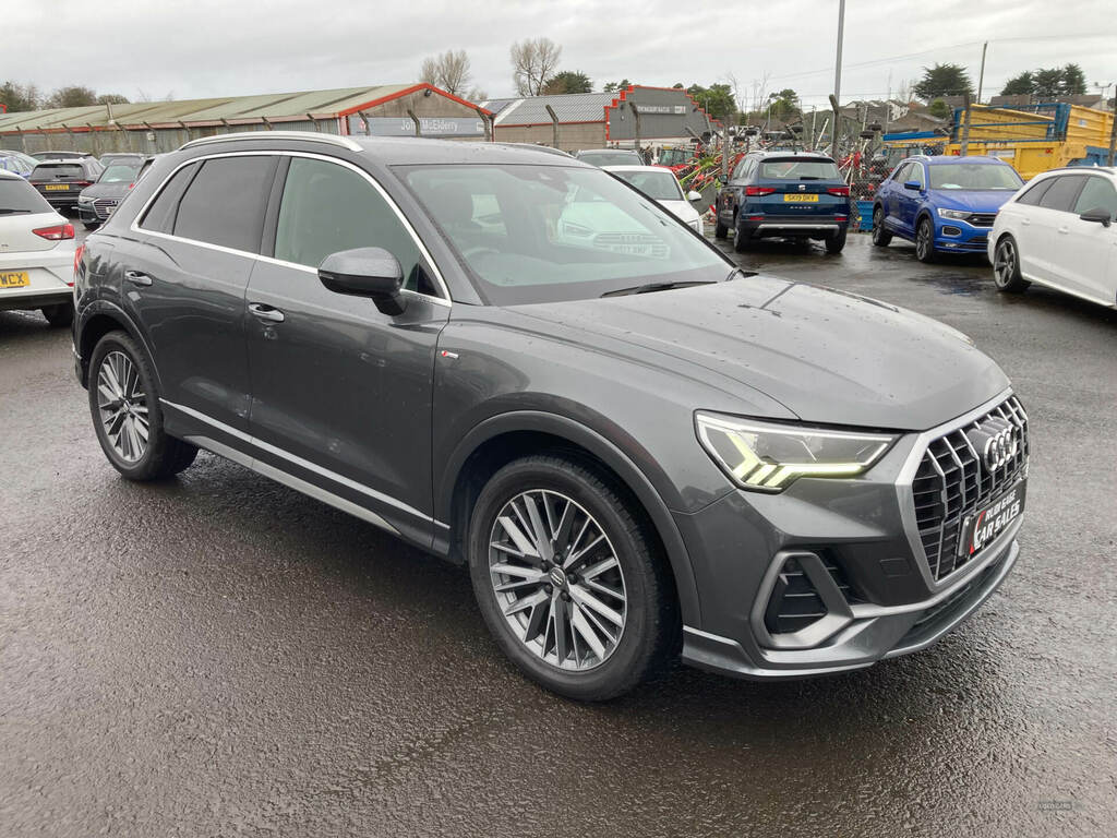 Audi Q3 35 Tfsi S Line Grey