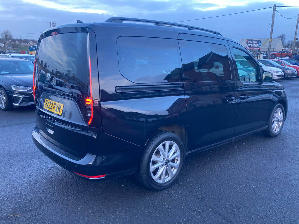 Volkswagen Caddy Maxi Life Tdi 122 Life EX22FXM Black #3