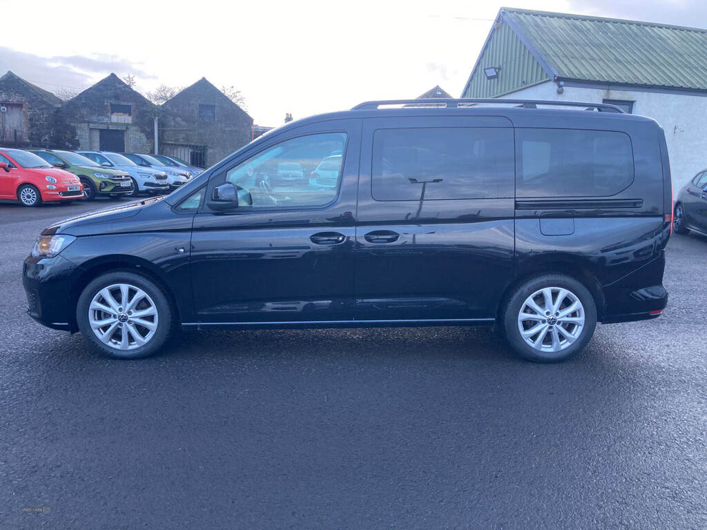 Volkswagen Caddy Maxi Life Tdi 122 Life EX22FXM Black #6