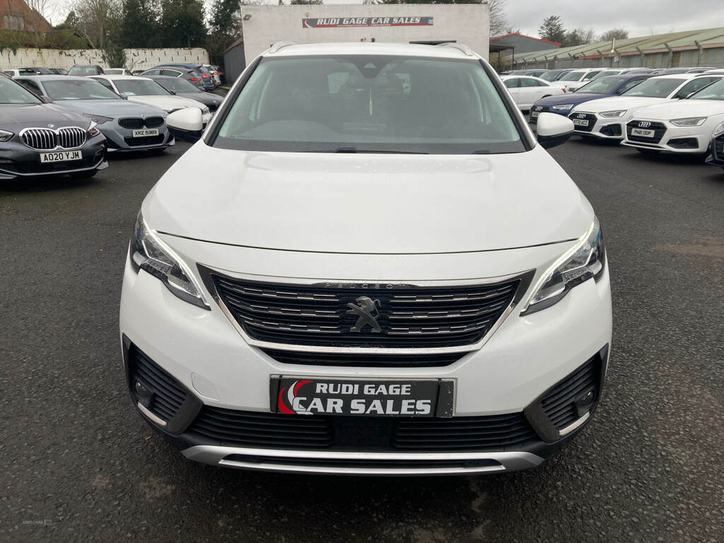 Peugeot 5008 1.5 Bluehdi Allure ML69WWZ White #2