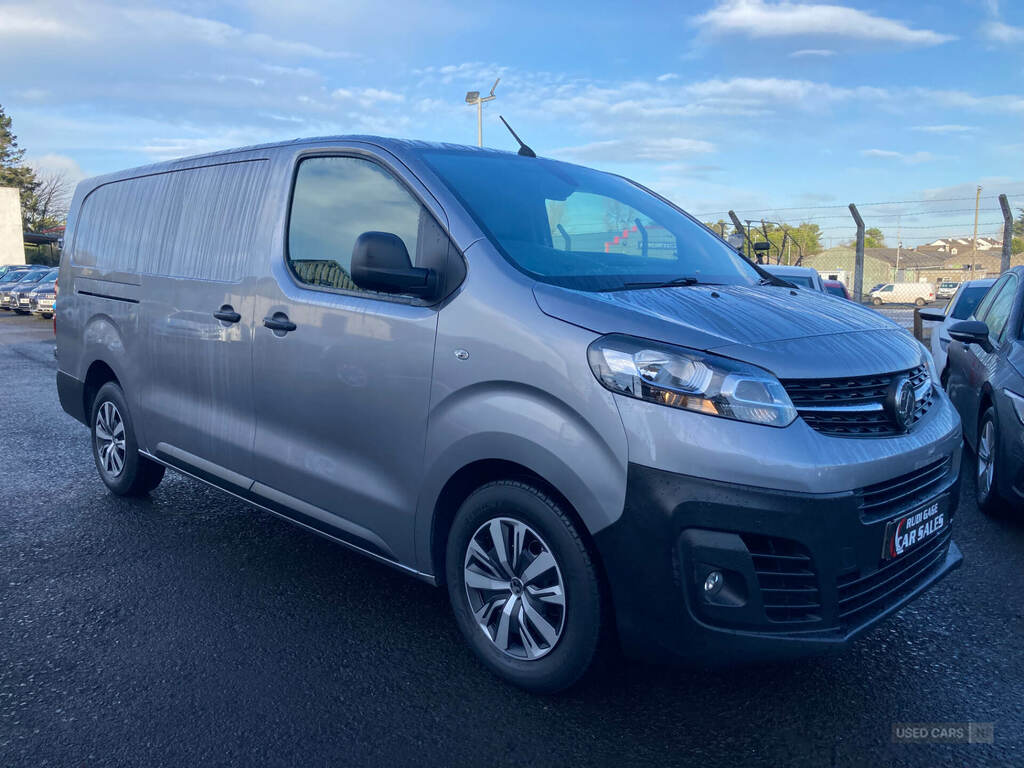 Vauxhall Vivaro 3100 2.0D 120Ps Dynamic H1 Van Grey