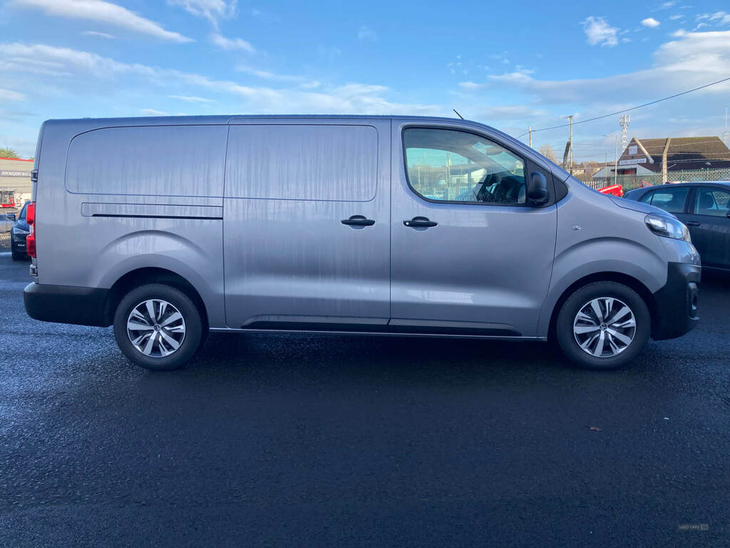 Vauxhall Vivaro 3100 2.0D 120Ps Dynamic H1 Van DT69LHL Grey #2