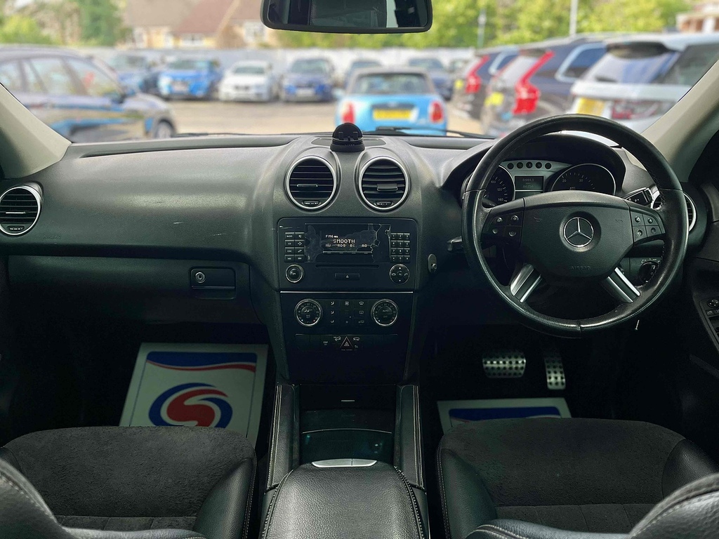 Mercedes-Benz M Class  Black #9