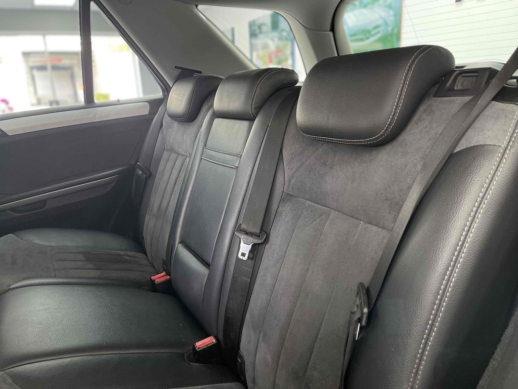 Mercedes-Benz M Class  Black #29