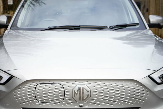 MG ZS 2024 51.1Kwh Trophy Connect Suv YC74BYK Silver #4