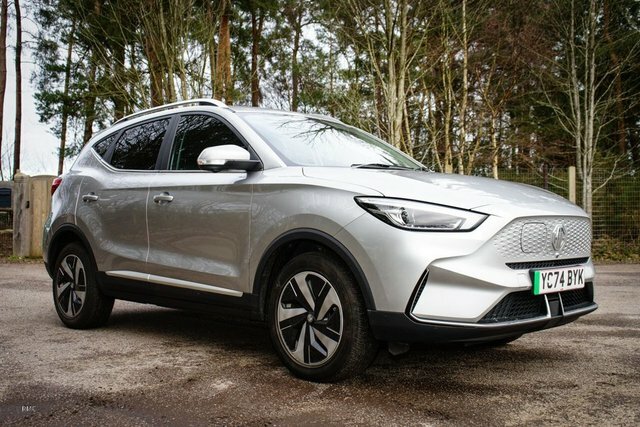 MG ZS 2024 51.1Kwh Trophy Connect Suv YC74BYK Silver #2