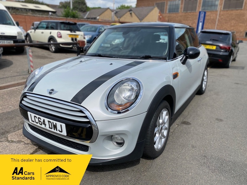 Mini Hatch 1.5 Cooper Euro 6 Silver