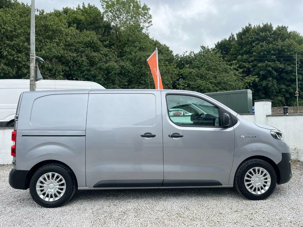 Toyota PROACE Panel Van 75Kwh Icon 202121 Grey #4