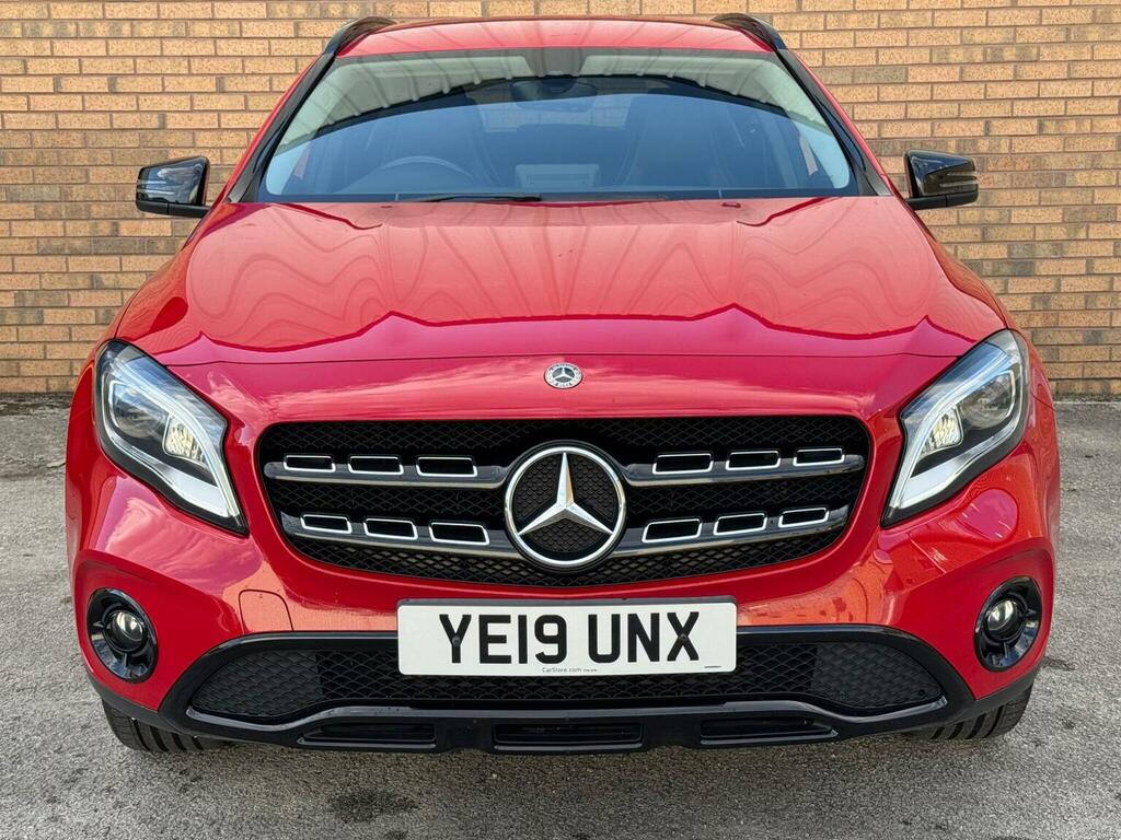 Mercedes-Benz GLA Class 1.6 Gla180 Urban Edition 7G-dct Euro 6 Ss Red