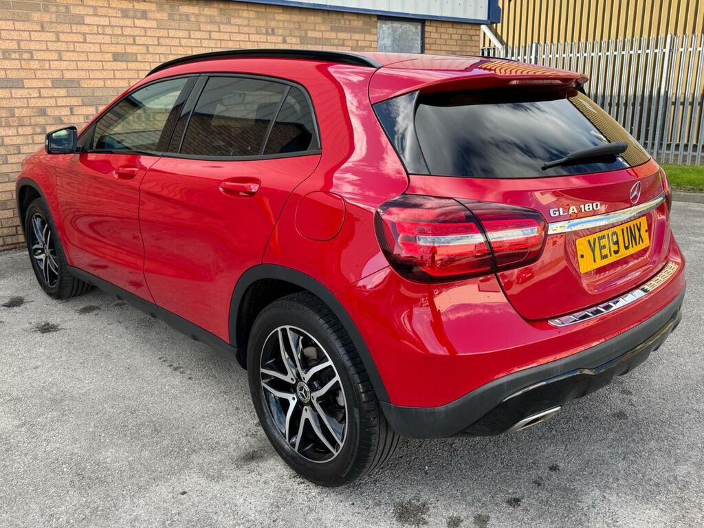 Mercedes-Benz GLA Class 1.6 Gla180 Urban Edition 7G-dct Euro 6 Ss YE19UNX Red #3