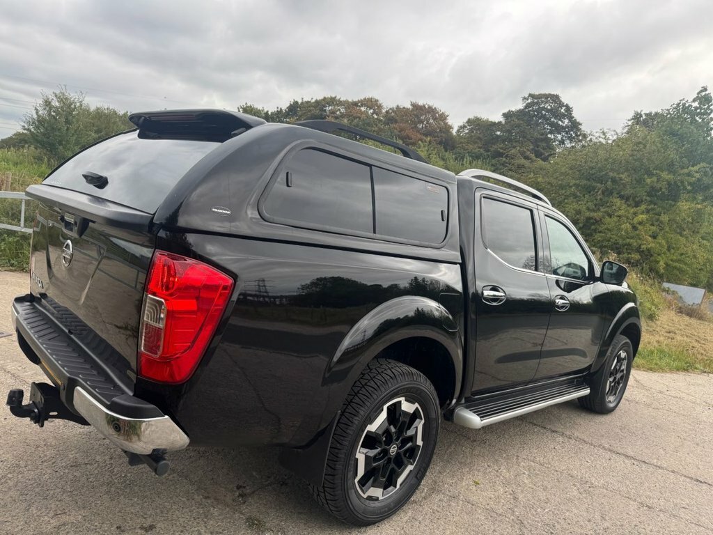 Nissan Navara 2.3L Tekna SM70WHF Black #4