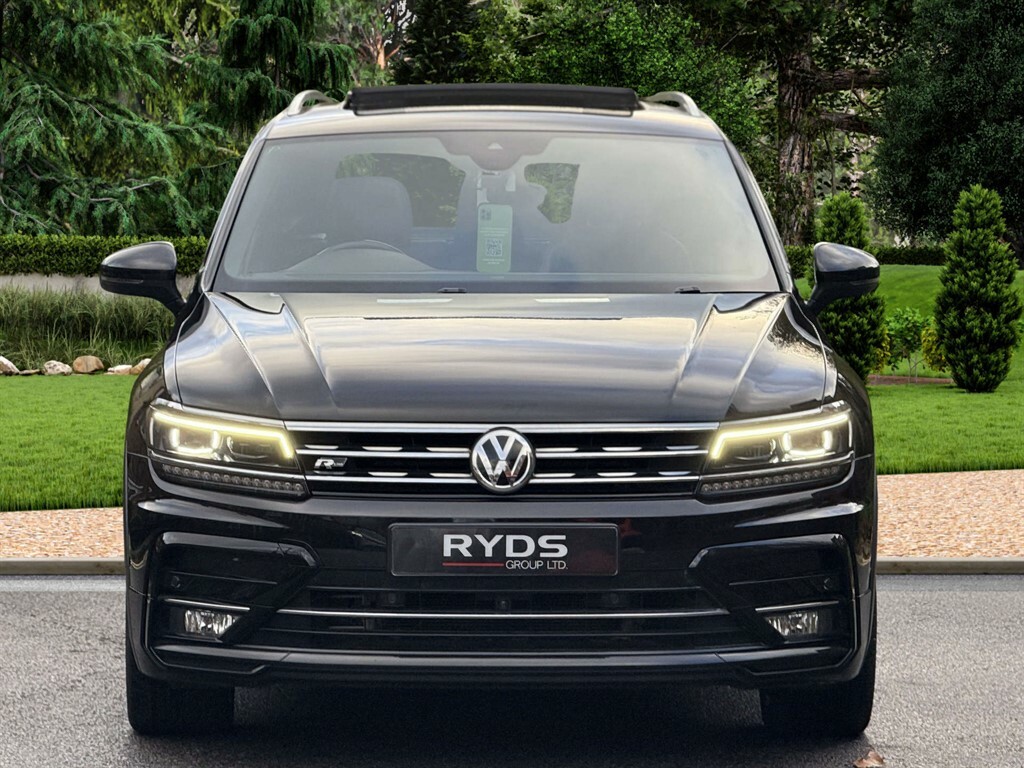 Volkswagen Tiguan R-line Edition Suv Dsg 4Motion Euro 6 Ss MT20YFJ Black #2