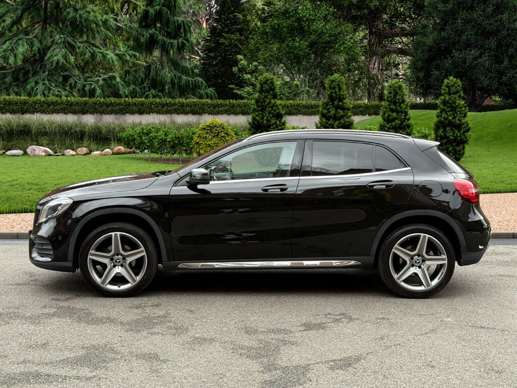 Mercedes-Benz GLA Class Amg Line Premium D 4Matic 4Wd Black #5
