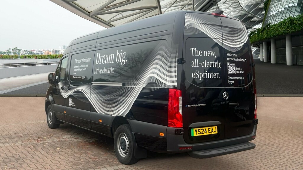 Mercedes-Benz eSprinter E-sprinter 113Kw 420 L3 Black #2