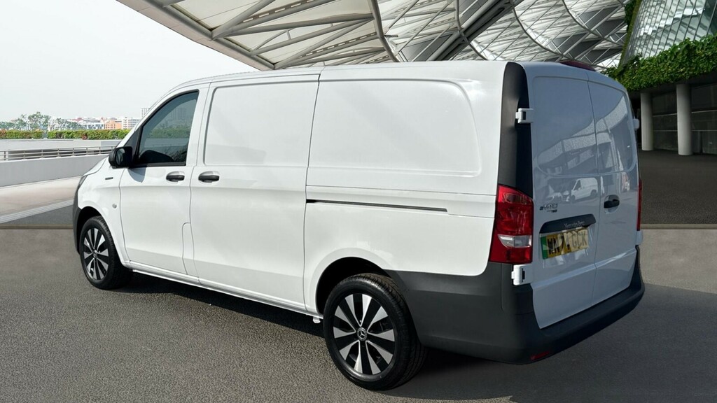 Mercedes-Benz eVito Evito 66 Progressive L2 White #2