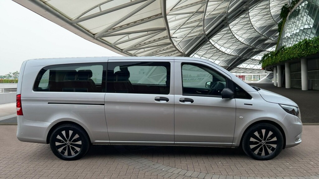 Mercedes-Benz Vito Tourer Premium L3 Silver #6