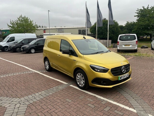 Mercedes-Benz CITAN Ecitan Premium L1 Yellow #2