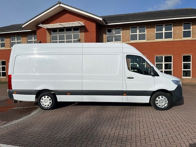 Mercedes-Benz Sprinter 315 Cdi Premium KR23RNY White #2
