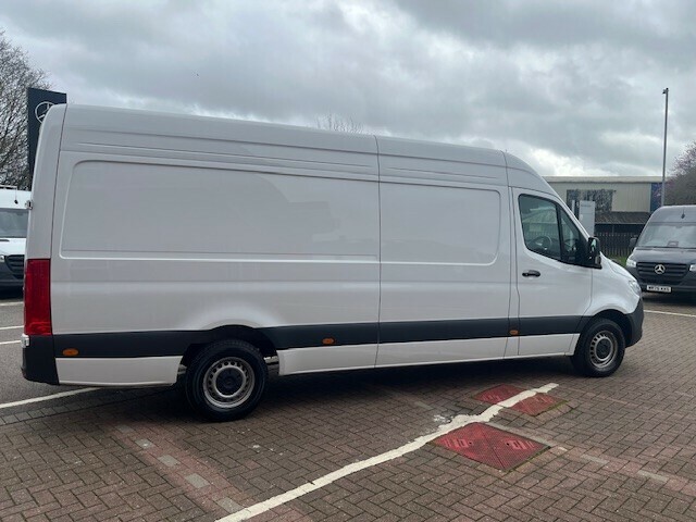 Mercedes-Benz Sprinter 315 Cdi Pro KM74MYF White #5