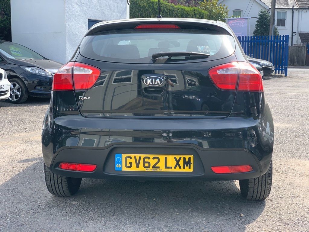 Kia RIO 2 5-Door Black #6