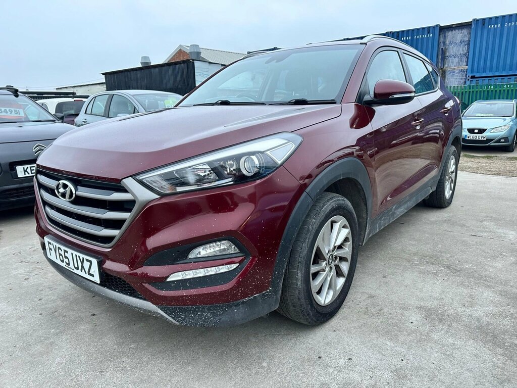 Hyundai Tucson 1.7 Crdi Blue Drive Se Nav Euro 6 Ss FY65UXZ Red #4