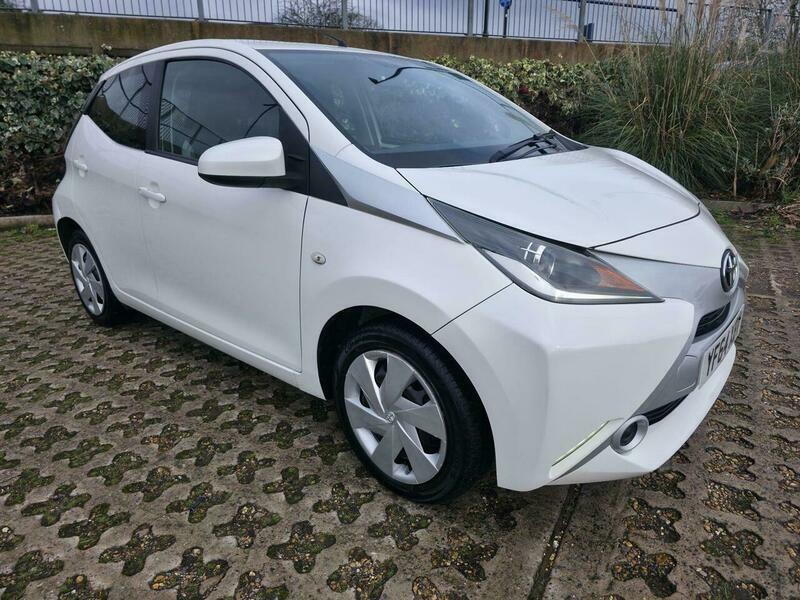 Toyota Aygo 1.0 Vvt-i X-play Euro White