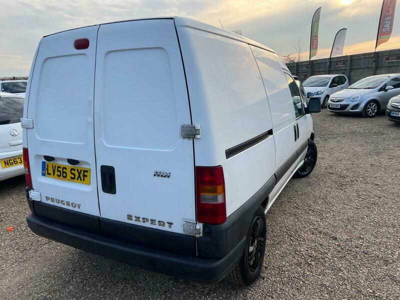 Peugeot Expert 1.9 White #22