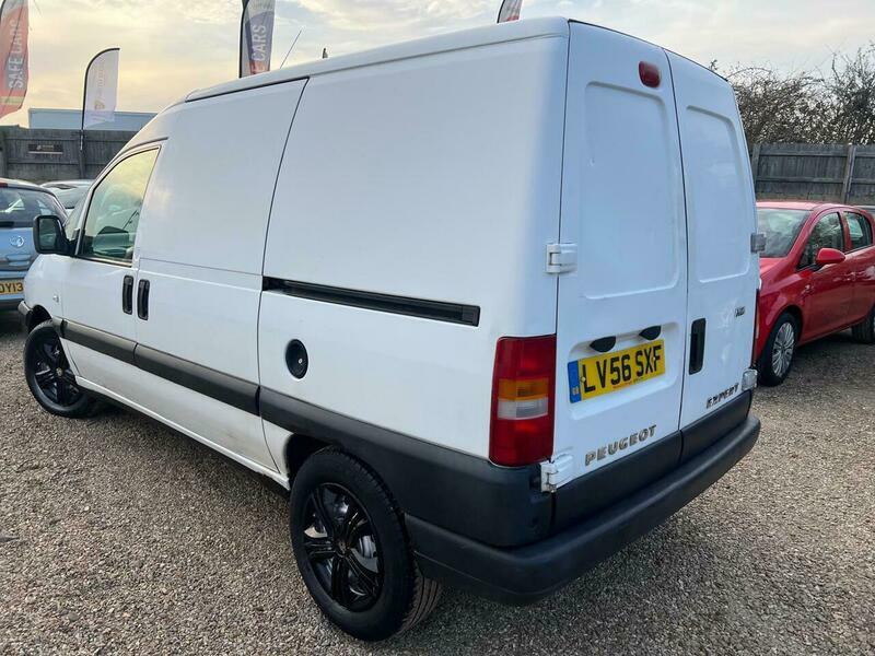 Peugeot Expert 1.9 White #27
