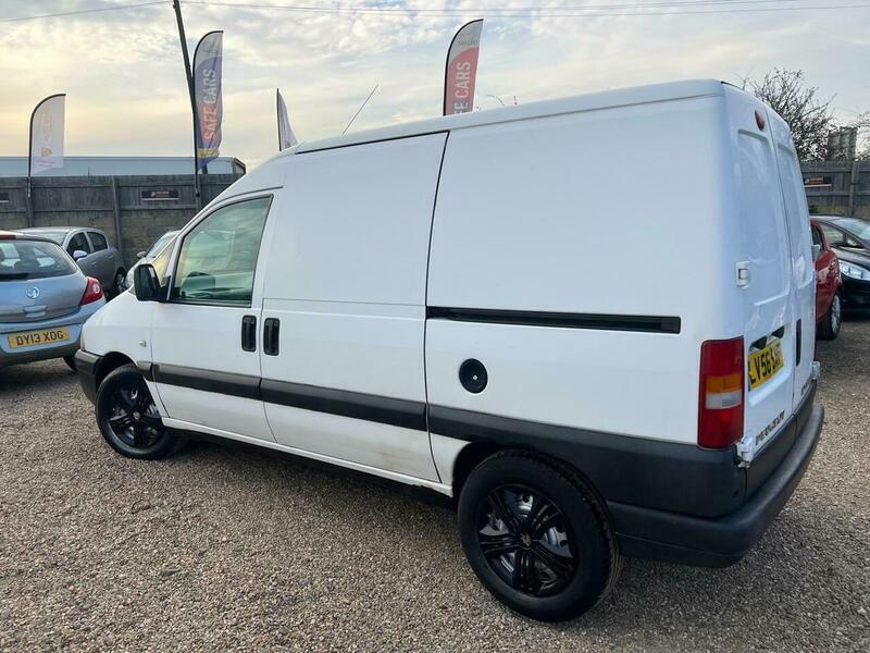 Peugeot Expert 1.9 White #24