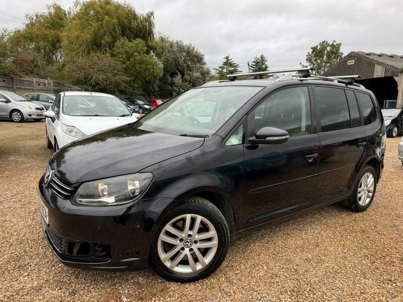 Volkswagen Touran 2.0 Tdi Se Dsg Black #4