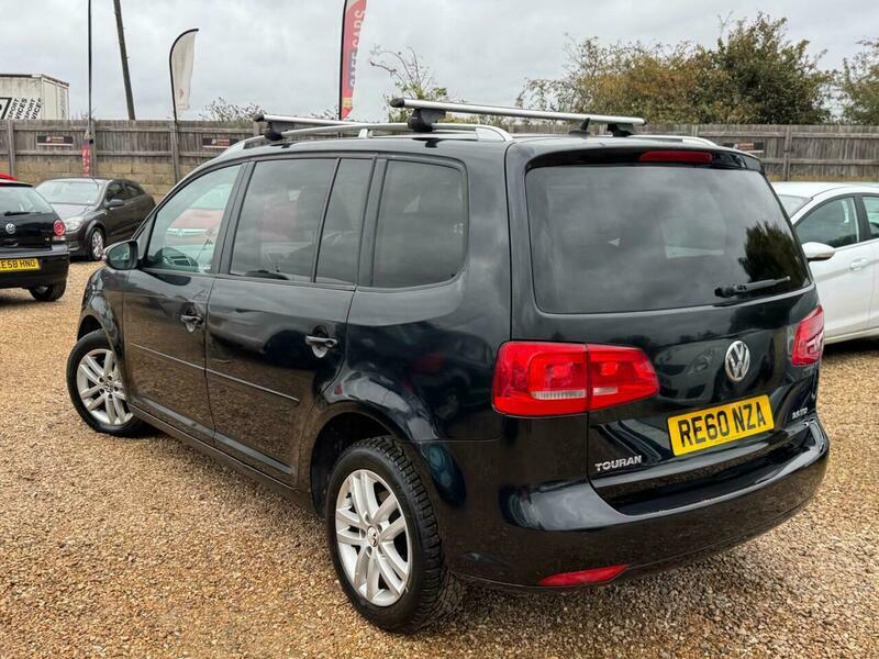 Volkswagen Touran 2.0 Tdi Se Dsg Black #2