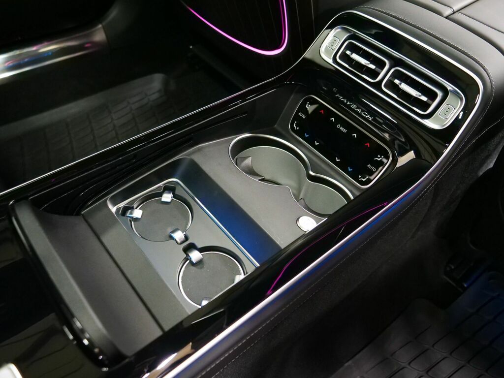 Mercedes-Benz Maybach S Class S 580 4Matic First Class Black #41