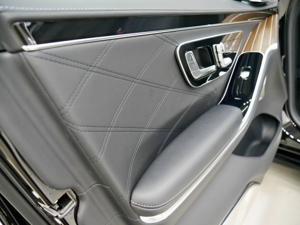Mercedes-Benz Maybach S Class S 580 4Matic First Class Black #76
