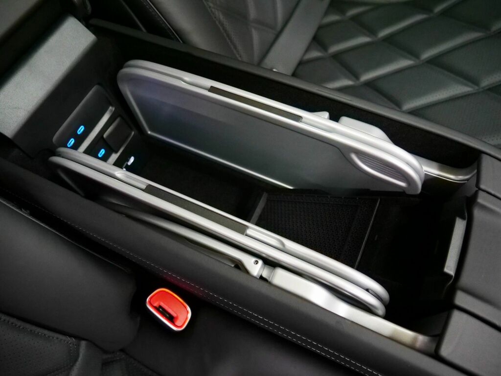 Mercedes-Benz Maybach S Class S 580 4Matic First Class Black #47