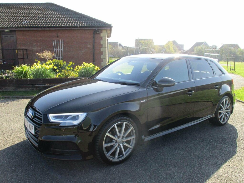Audi A3 Hatchback 2.0 Tdi 40 Black Edition Sportback S Tro NA70WZP Black #4