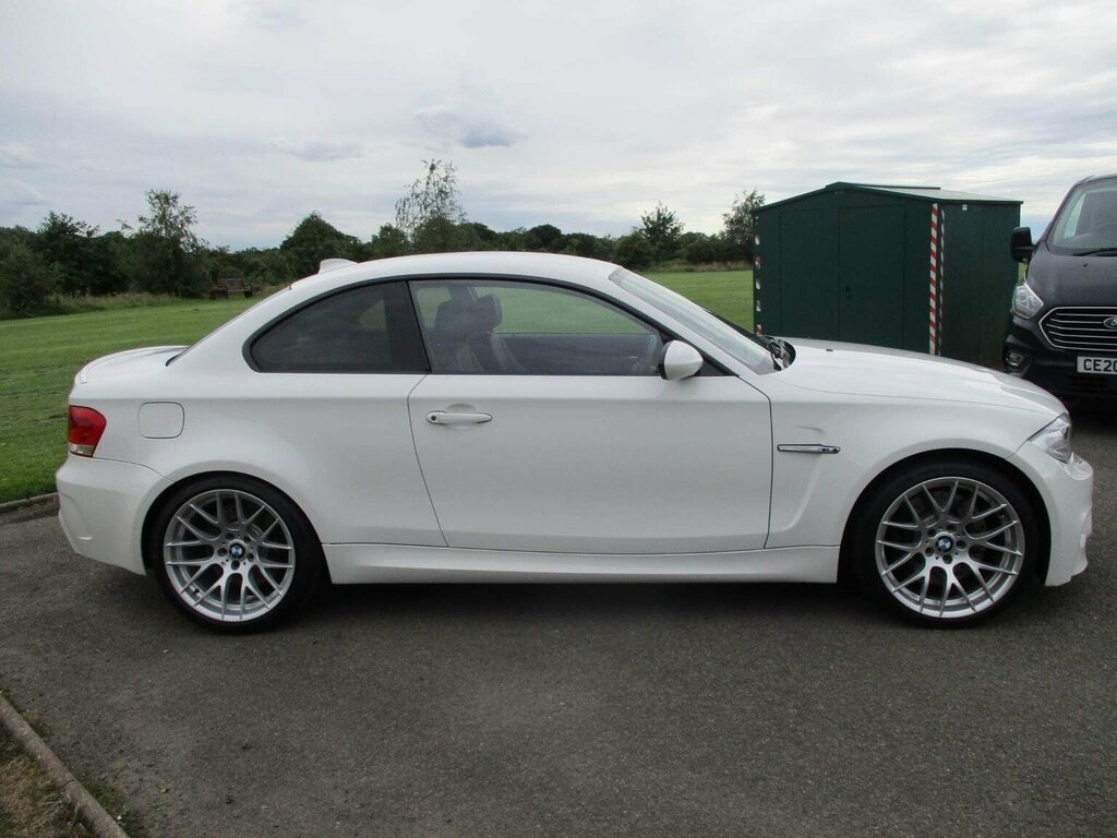 BMW 1 Series Coupe 3.0 M Euro 5 201212 White #3