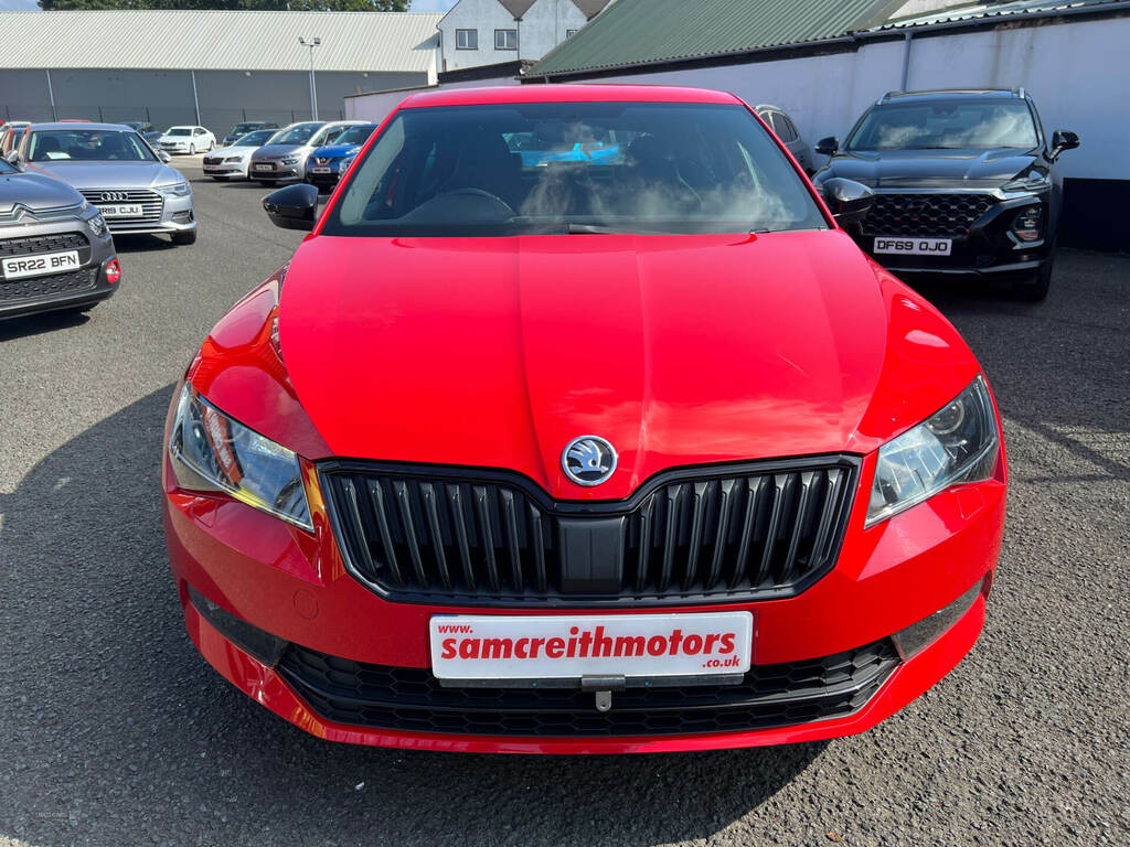 Skoda Superb 2.0 Tdi Cr 190 Sport Line Dsg PE17AZT Red #4