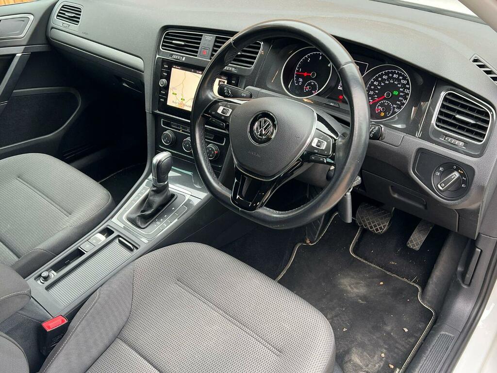 Volkswagen Golf 2.0 Tdi Match LO19XEK White #4