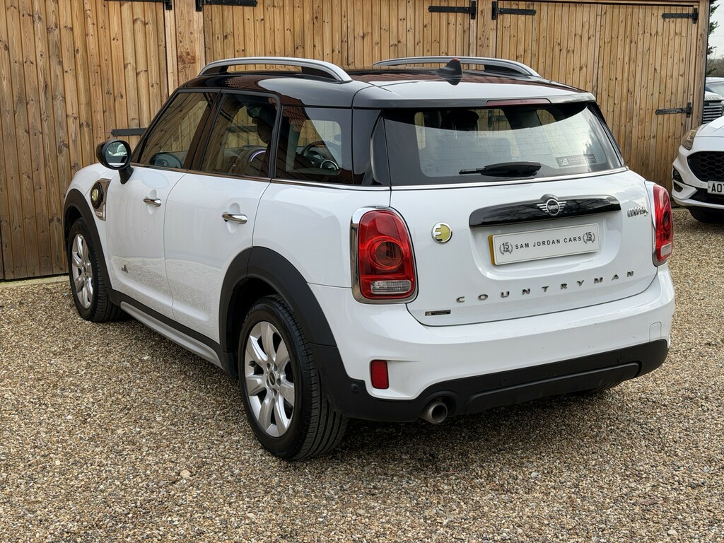 Mini Countryman 1.5 Countryman Cooper S E Classic LR69TYU White #6