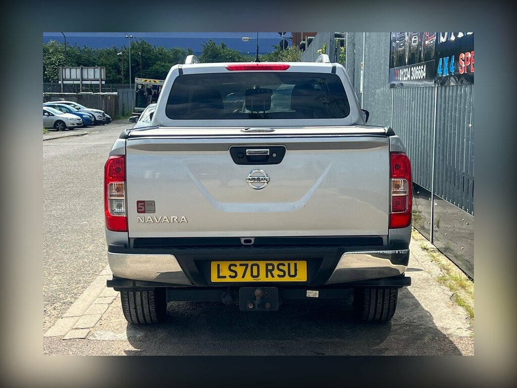 Nissan Navara 2.3 Dci Tekna 4Wd Euro 6 LS70RSU Silver #5