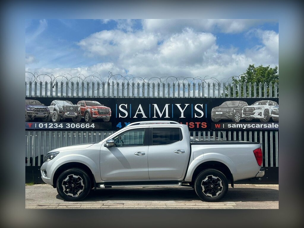 Nissan Navara 2.3 Dci Tekna 4Wd Euro 6 LS70RSU Silver #4