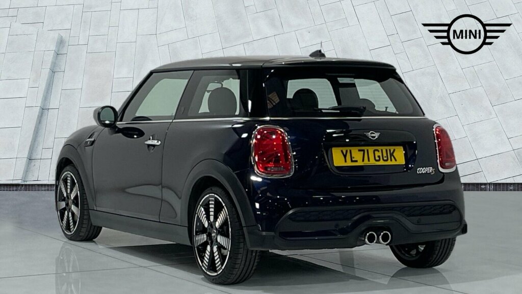 Mini Hatch 3-Door Hatch Cooper S Exclusive YL71GUK Black #3
