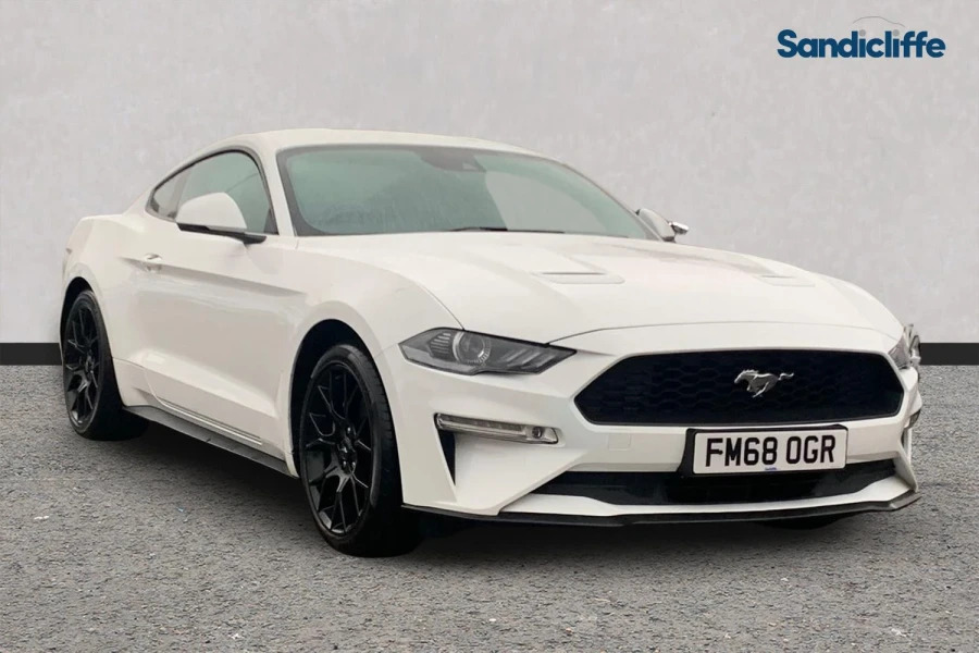 Ford Mustang Mustang 2.3 Ecoboost 2.3 Ecoboost Fastback 6Spd White