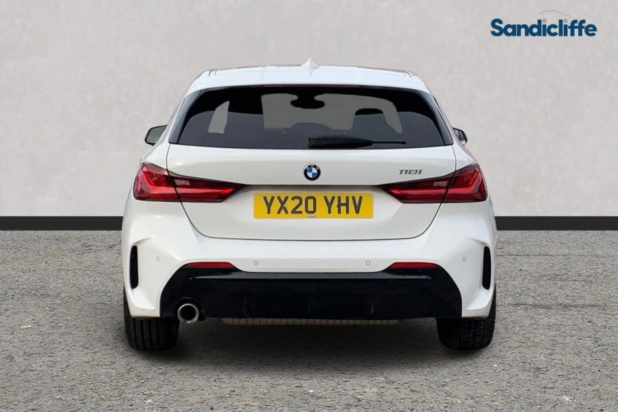 BMW 1 Series 1 Series 118I M Sport Step Hatchback YX20YHV White #5