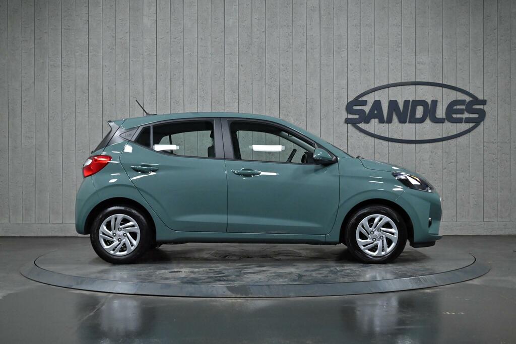 Hyundai I10 1.0 Se Euro 6 Ss DS72VCA Green #5