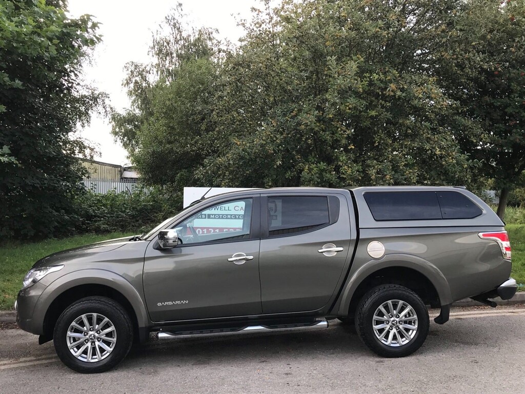 Mitsubishi L200 2.4 Di-d Dc Barbarian 4Wd Green #5