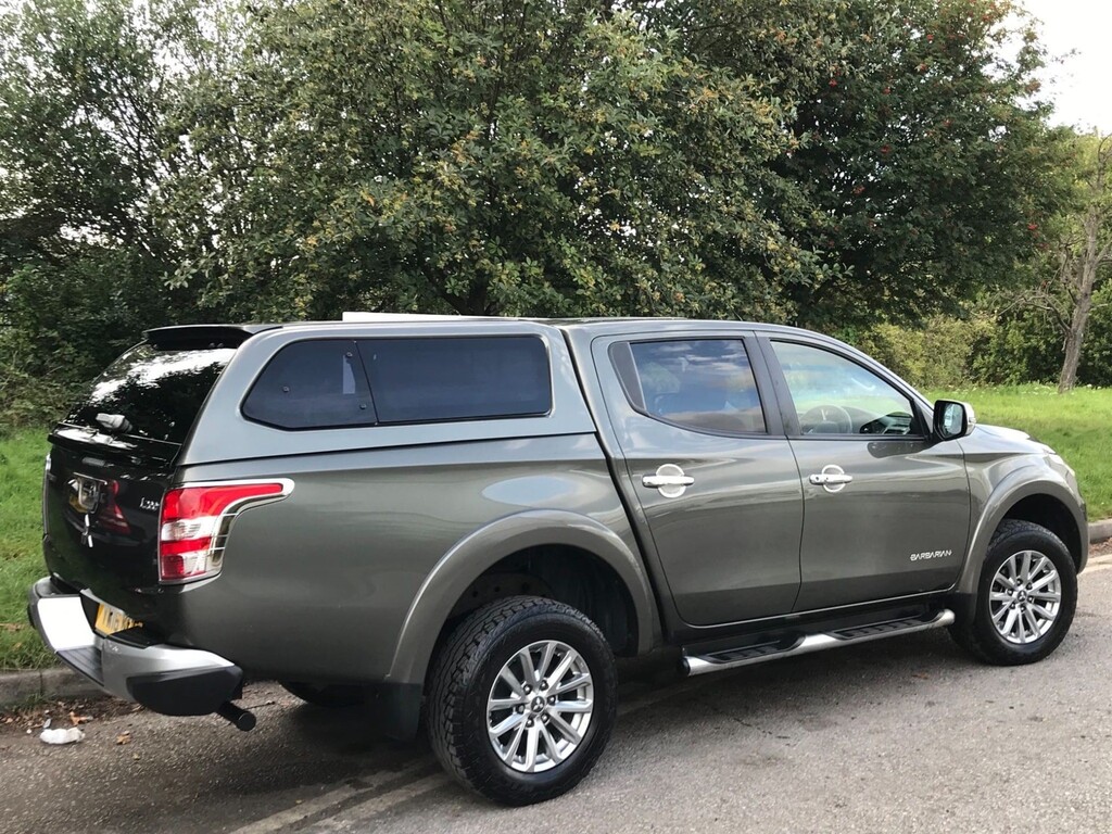 Mitsubishi L200 2.4 Di-d Dc Barbarian 4Wd Green #4